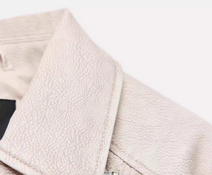Kurze Lederjacke