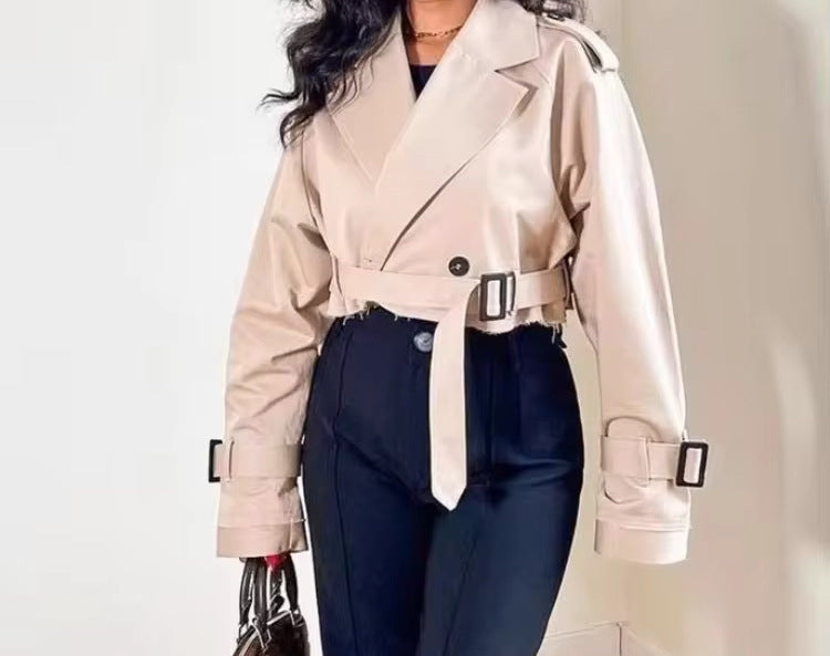 Cropped Trenchjacke mit Gürtel