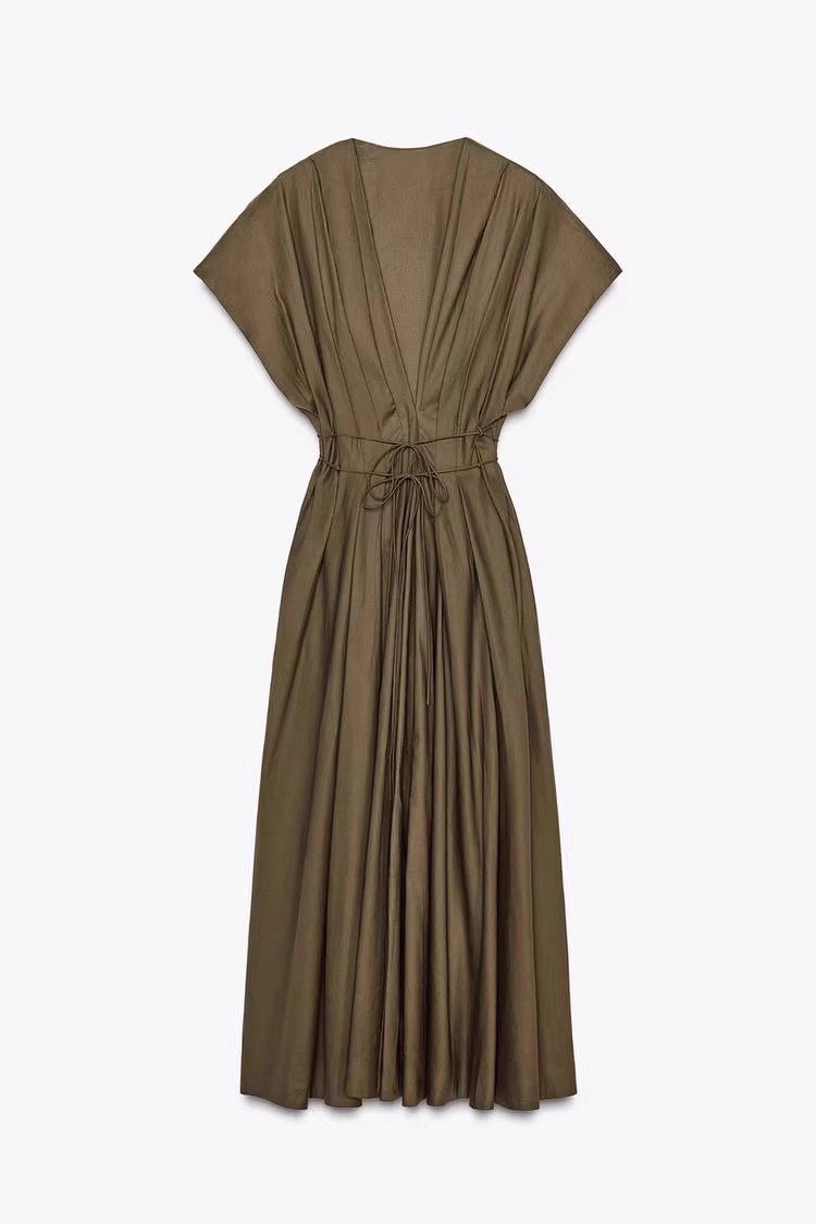 RIPP-MIDI-KLEID mit Langen Ärmeln